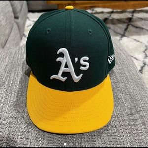 Oakland A’s New Era fitted baseball hat size 7 1/4